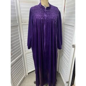 SAYBURY VTG Quilted Robe Velour 60's Lounge Dress Housecoat Nightgown Purple